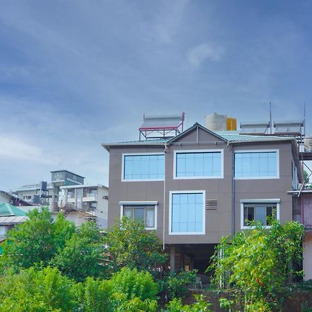 马哈巴莱斯赫瓦尔 Veggies Residency & Pure Veg Restaurant酒店 外观 照片